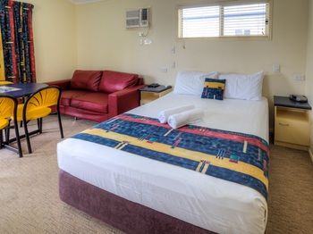 Alex Beach Cabins - Port Augusta Accommodation 10