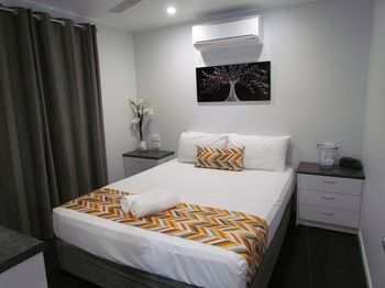 Alex Beach Cabins - Port Augusta Accommodation 21