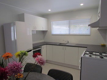 Alex Beach Cabins - Port Augusta Accommodation 23