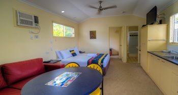Alex Beach Cabins - Port Augusta Accommodation 25