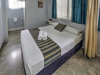Alex Beach Cabins - Port Augusta Accommodation 30