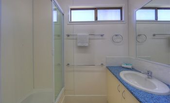 Alex Beach Cabins - Port Augusta Accommodation 31