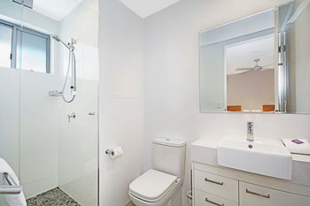 Jacaranda Noosa - Port Augusta Accommodation 5