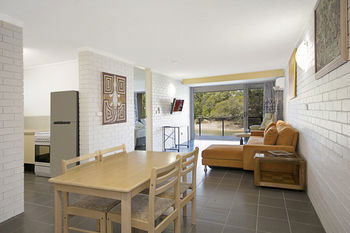 Jacaranda Noosa - Port Augusta Accommodation 54
