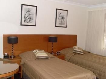 The Denman - Port Augusta Accommodation 4