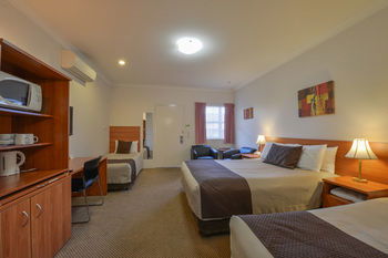 Cadman Motor Inn & Apartments - Port Augusta Accommodation 3