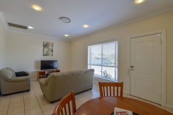 Cadman Motor Inn & Apartments - Port Augusta Accommodation 5