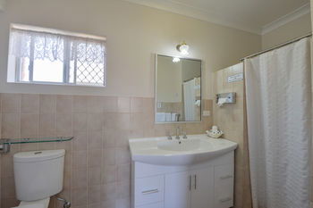 Cadman Motor Inn & Apartments - Port Augusta Accommodation 12