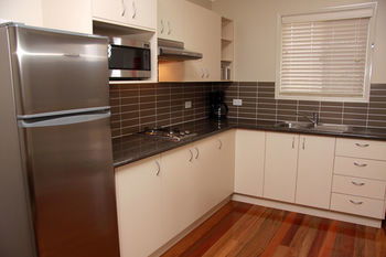 Yabbaloumba Retreat - Port Augusta Accommodation 8