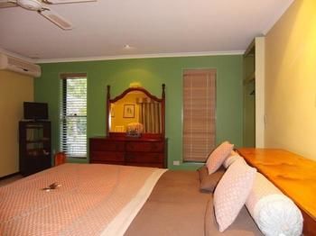 Noosa Edge Nudist Retreat - Port Augusta Accommodation 5