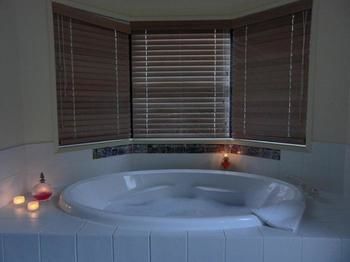 Noosa Edge Nudist Retreat - Port Augusta Accommodation 6