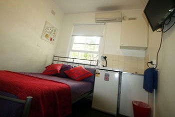 Zing Backpackers - Port Augusta Accommodation 6