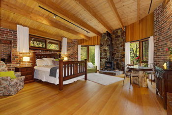 Rocky Creek Art Garden B&B - Port Augusta Accommodation 21