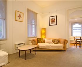 Roxburgh House Apartments - Port Augusta Accommodation 1