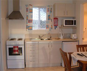 South Arm Cabin Retreat - Port Augusta Accommodation 1