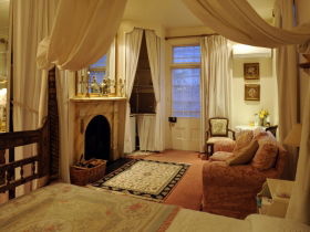 Alice's Cottages & Spa Hideaways - Port Augusta Accommodation 1