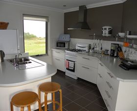 A Portside Experience - King Island - Port Augusta Accommodation 3