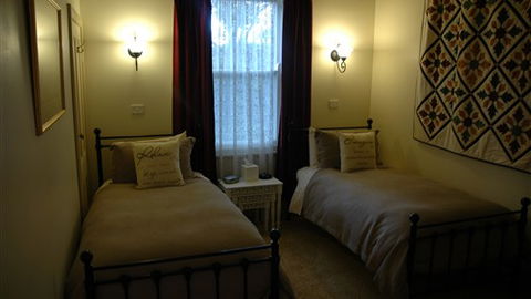 Heytesbury House B&B - Port Augusta Accommodation 3