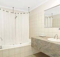 Quality Inn  Suites The Menzies - Port Augusta Accommodation