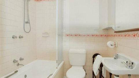 Benambra B&B - Port Augusta Accommodation 6