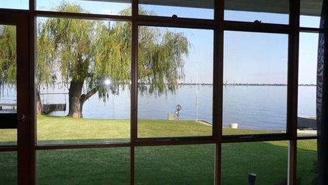 Lakeviews On Lang - Port Augusta Accommodation 3