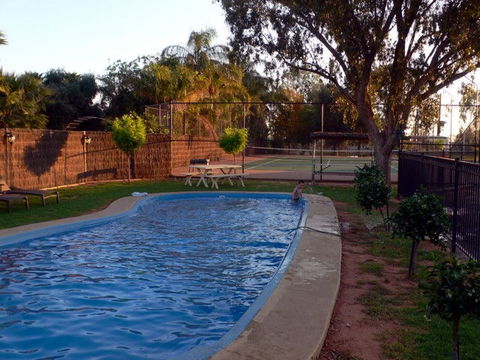 Back O' Bourke Accommodation - Port Augusta Accommodation 3