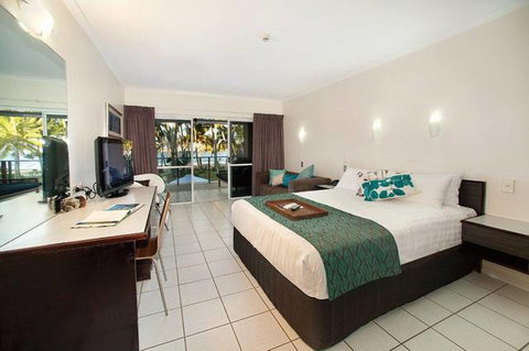 Castaways Resort And Spa, Mission Beach - Port Augusta Accommodation 3