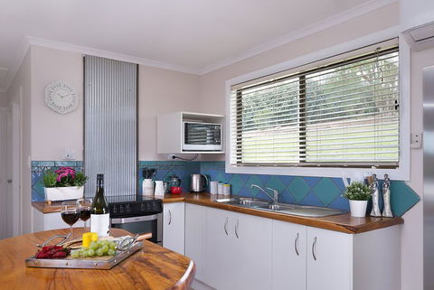 Jacaranda Cottages - Port Augusta Accommodation 8