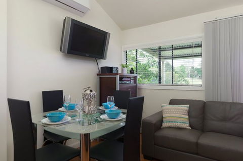 Jacaranda Cottages - Port Augusta Accommodation 2