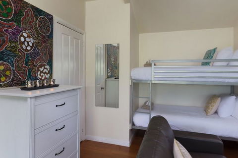 Jacaranda Cottages - Port Augusta Accommodation 5