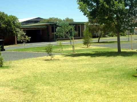 Country Club Caravan Park - Port Augusta Accommodation 3