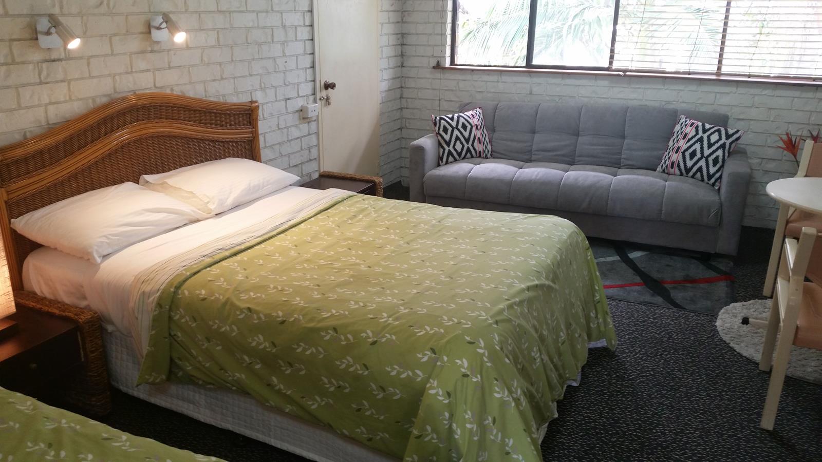 Holland Park West QLD Port Augusta Accommodation