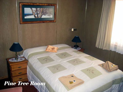 Sages' Haus B&B - Port Augusta Accommodation 3