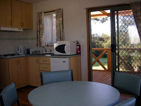 Seal Bay Cottages (Kaiwarra) - Port Augusta Accommodation 2