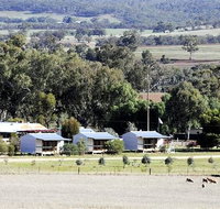 Stone Hut Cottages - Port Augusta Accommodation