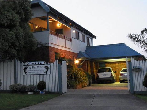 The Black Dolphin - Port Augusta Accommodation 4