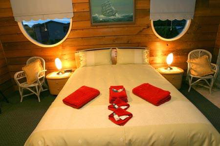 The Black Dolphin - Port Augusta Accommodation 5
