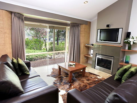 Eight Willows Retreat - Port Augusta Accommodation 1