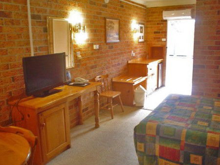 Coachmans Rest Motor Lodge - Port Augusta Accommodation 0