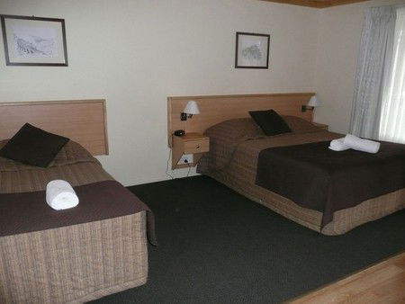 Black Gold Country Cabins - Port Augusta Accommodation 0