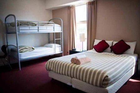 Habitat HQ - Port Augusta Accommodation 3