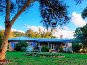 M.J Yurts Ballandean - Port Augusta Accommodation 0