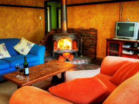 M.J Yurts Ballandean - Port Augusta Accommodation 1