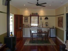 The Sanctuary Springbrook. Guest House / Cottage - Port Augusta Accommodation 1