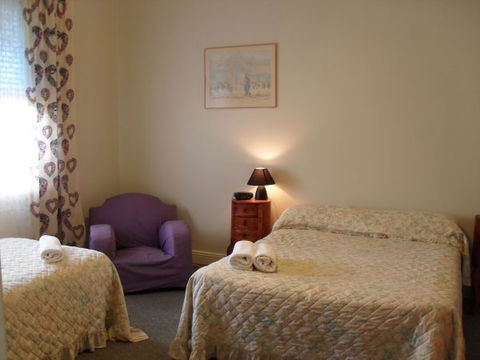 Aaron Cottage - Port Augusta Accommodation 1