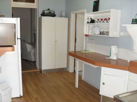 Aaron Cottage - Port Augusta Accommodation 3