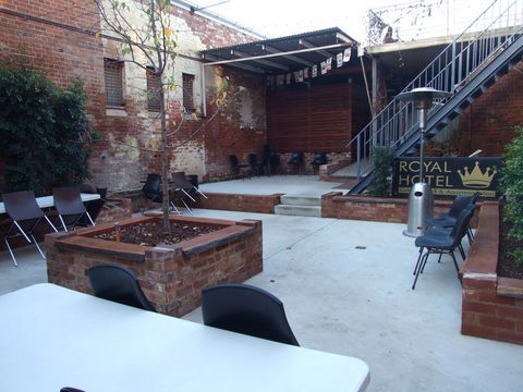 Royal Hotel Bar And Grill Parkes - Port Augusta Accommodation 0