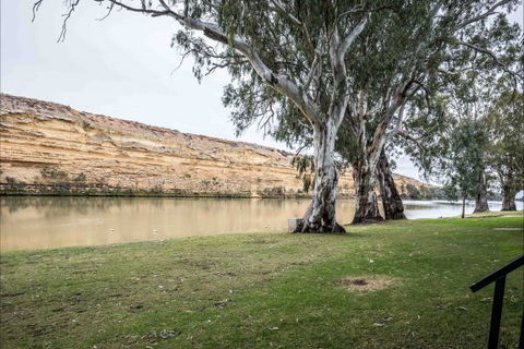 River Shack Rentals - Living The Dream - Port Augusta Accommodation 3