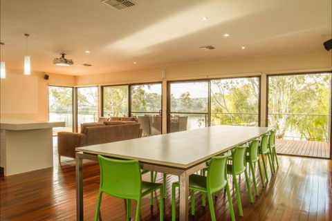 River Shack Rentals - Living The Dream - Port Augusta Accommodation 128