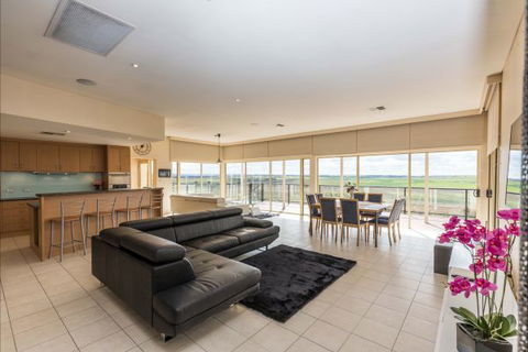 River Shack Rentals - Living The Dream - Port Augusta Accommodation 28